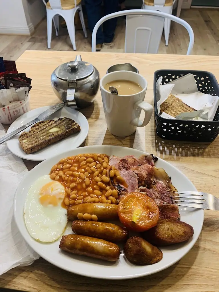 oksana osiniene_The Coffee Pot_Balbriggan_recensione