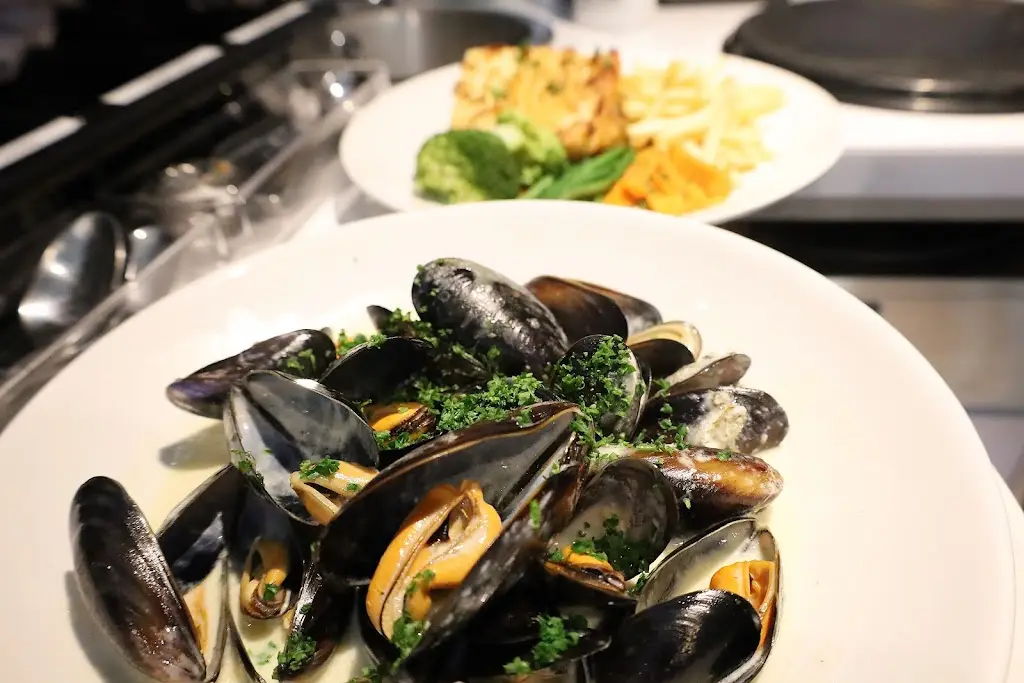 Wholesome Kitchen Restaurant_An Iarmhí_slider_image_2