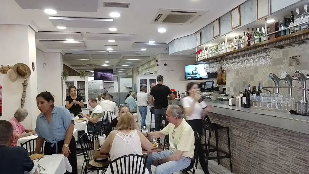 Gerard Reilly_Ilia Cafe_An Iarmhí_review