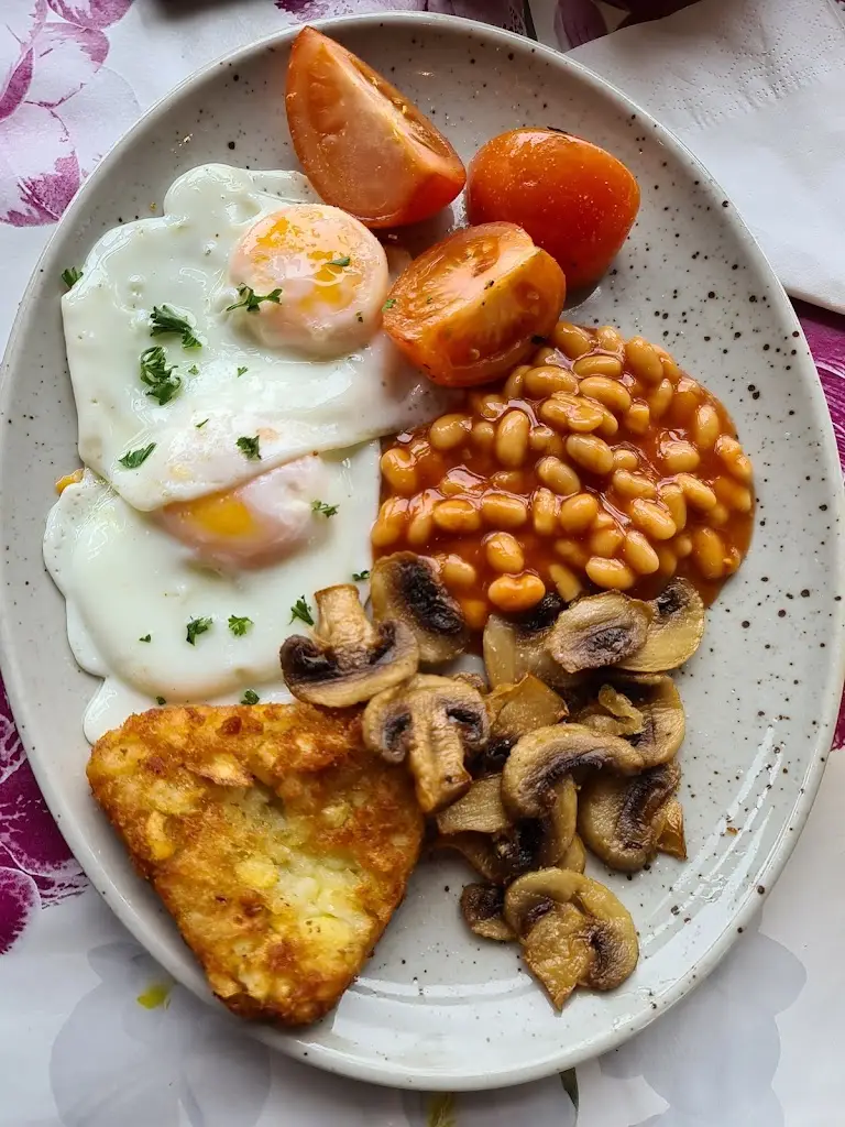 Fiona Keegan_Savoury Fare_An Iarmhí_review