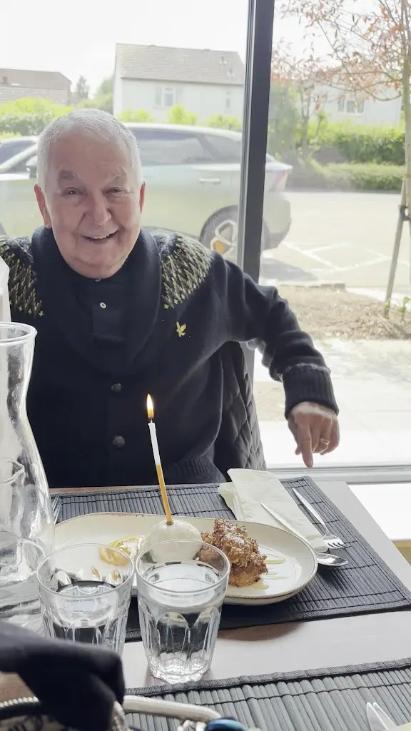 Skellys Bar & Guest House_Ballymahon_slider_image_2