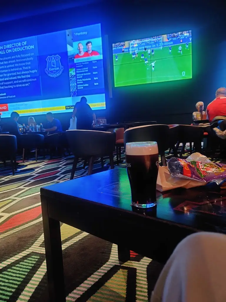 Phily Morris_Sports Café_Ballymahon_review
