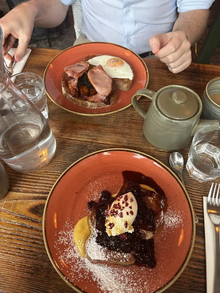 Karen Mulvey_Little Acorn Cafe_Baltinglass_avis