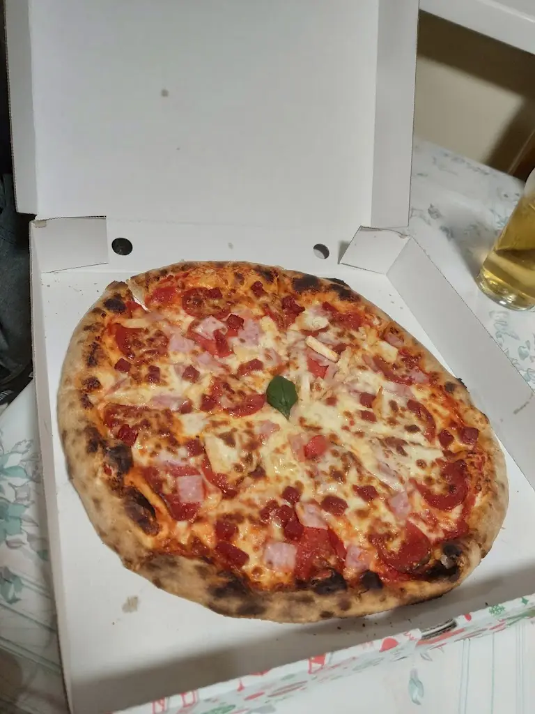 Menu_Giannis Take Away_Banagher_image_4