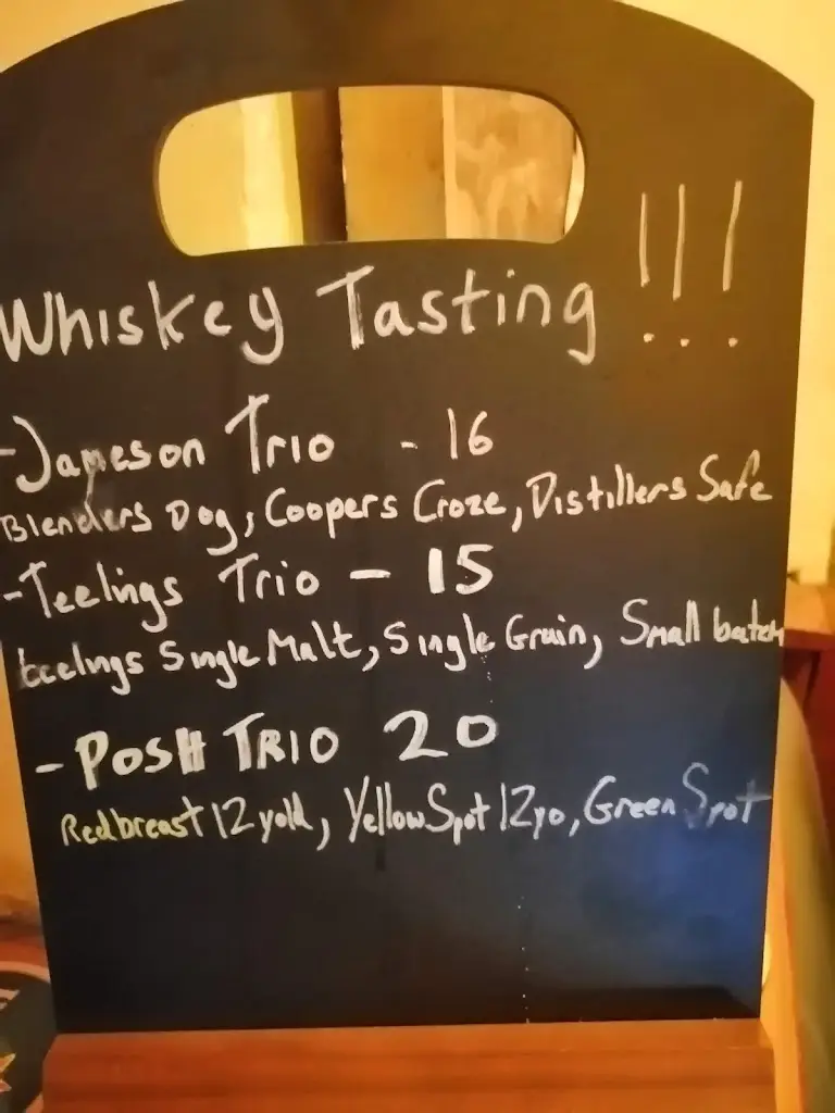 Menu_JJ Houghs Singing Pub_Banagher_image_3