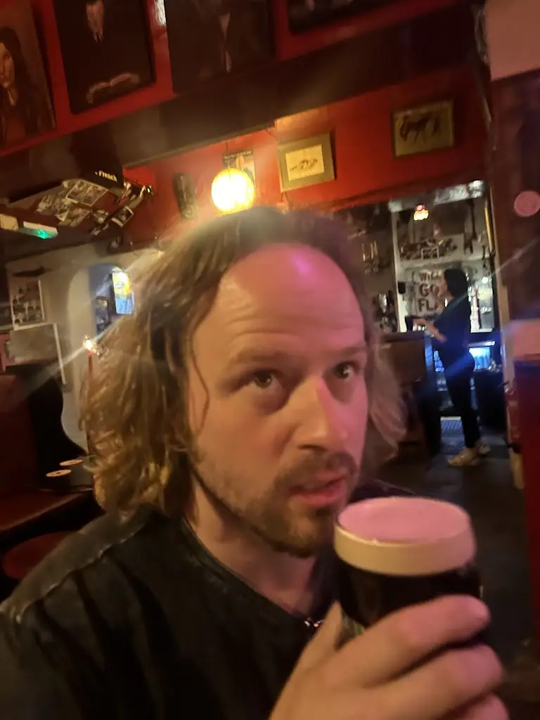 Tiffany Dequaine_JJ Houghs Singing Pub_Banagher_review