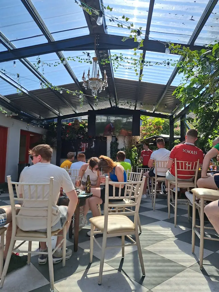 JJ Houghs Singing Pub restaurant à Banagher