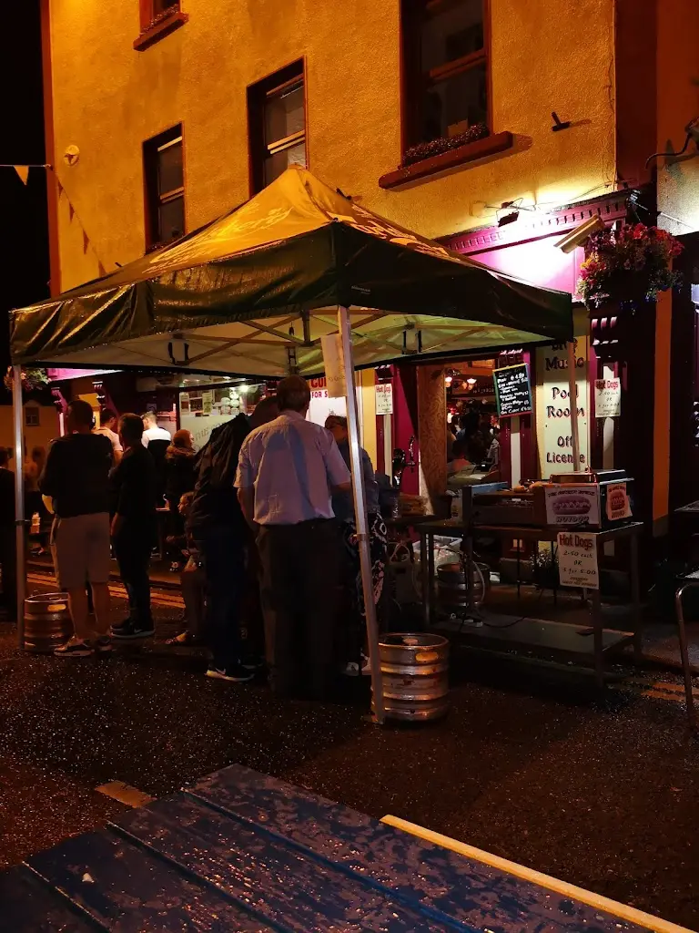 Cormac Phillips_Corrigans Corner House_Banagher_review