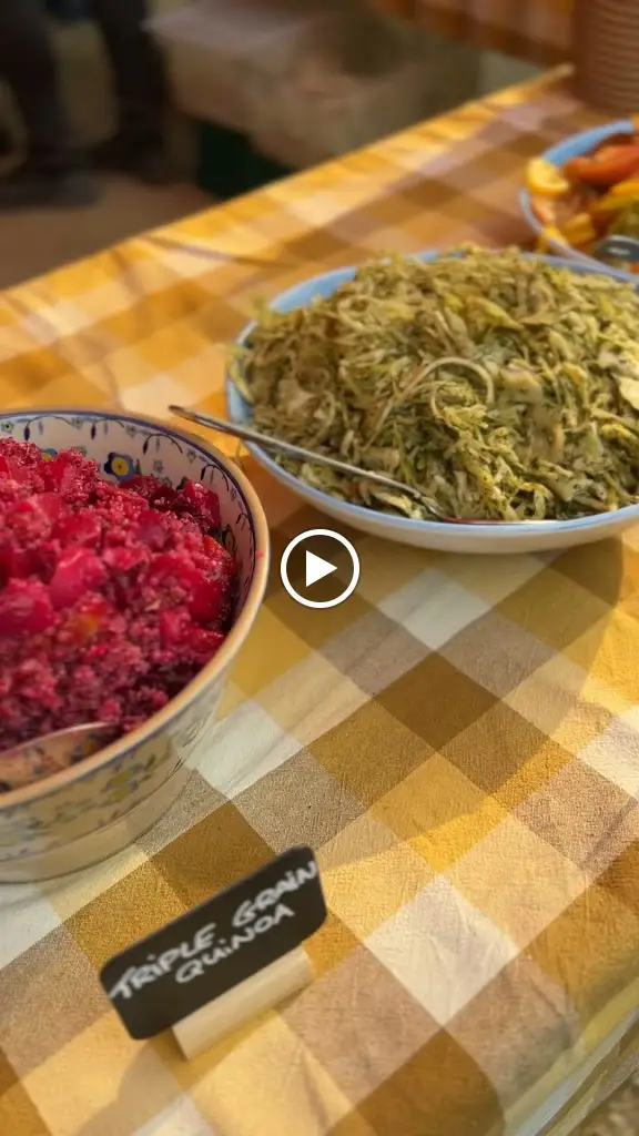 Luker's Bar , Restaurant & Live Music venue_Banagher_slider_image_2