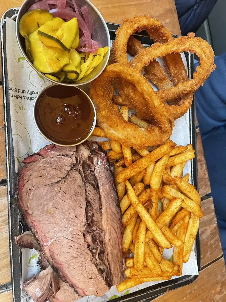 Sonette de Waal_Simon Lambert & Sons_Ballygerry_review