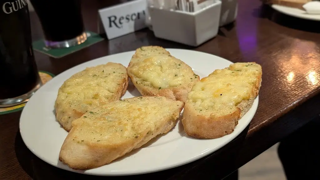 Adam Jowett_The Holy Grail Bunclody_Bunclody_review