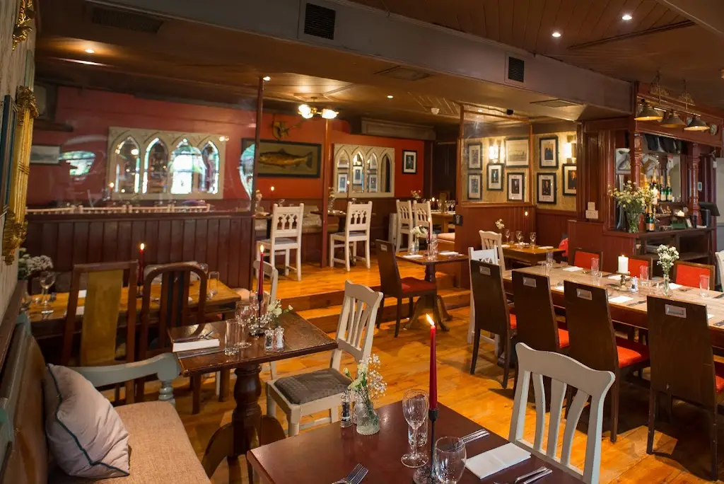 Wrights Anglers Rest_Ballyfermot_slider_image_1