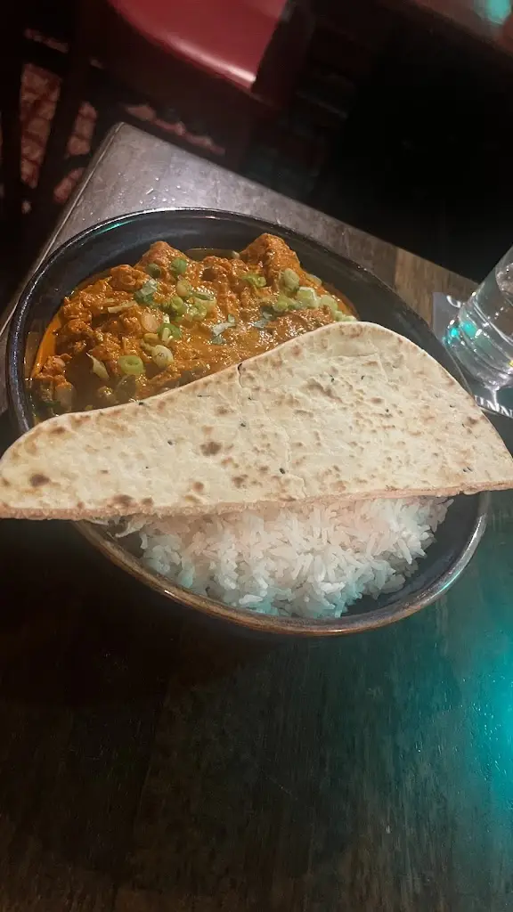 Ayush Varhadi_Palmerstown House Pub_Ballyfermot_review