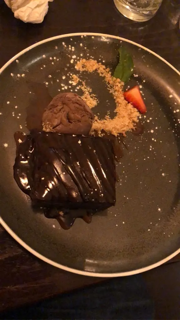 Shreyas Srinivasan_Palmerstown House Pub_Ballyfermot_review