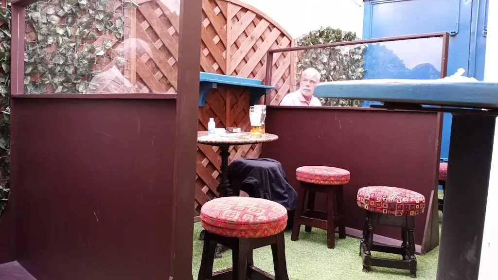 dave fry_Tim Younges_Ballyfermot_review