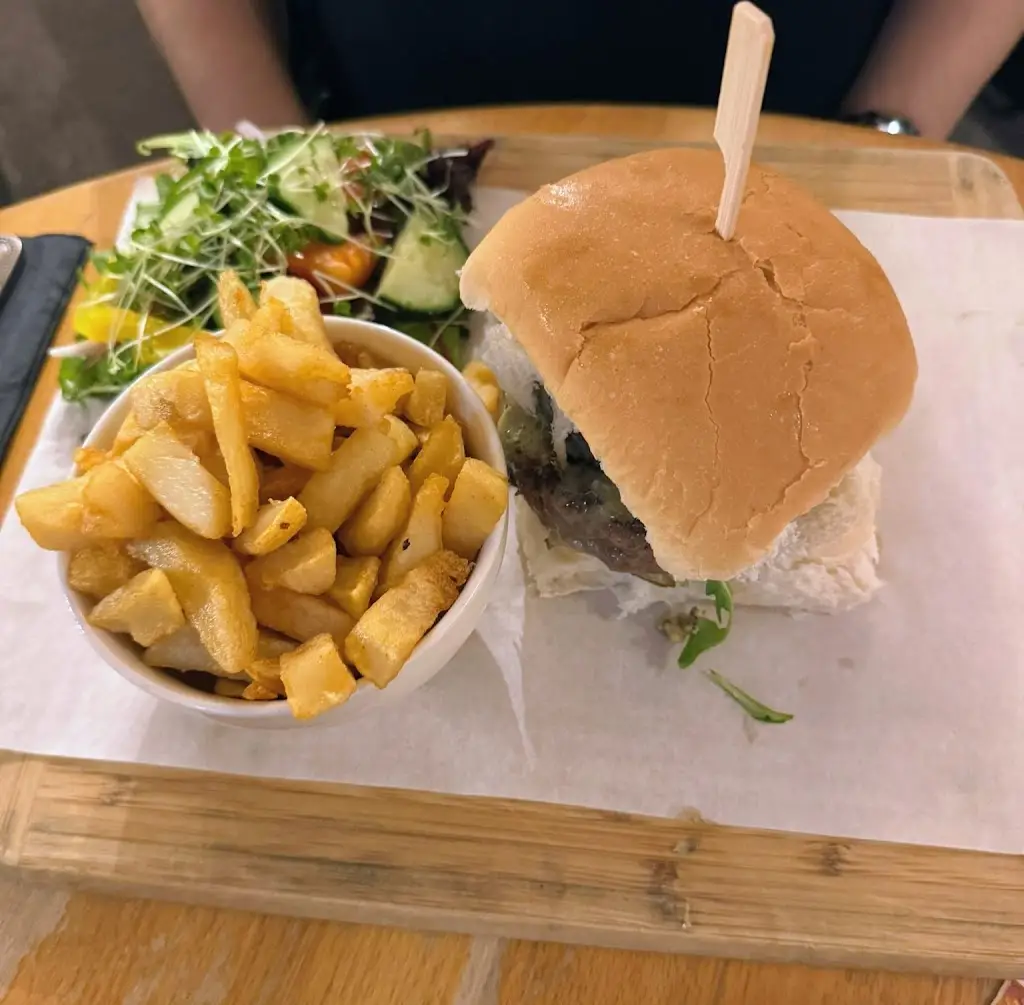 Mariana Nau_La Gustosa_Bayside_review