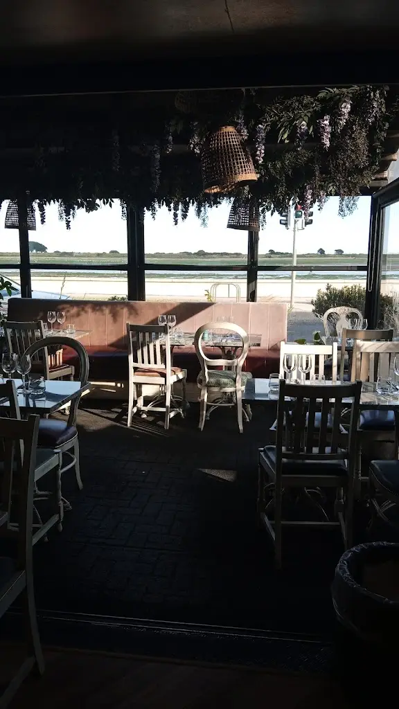 Adrian Birkett_Bay_Bayside_review