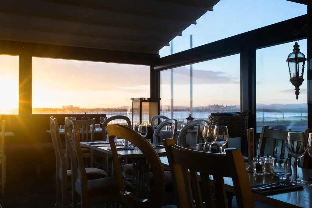 Bay restaurante en Bayside