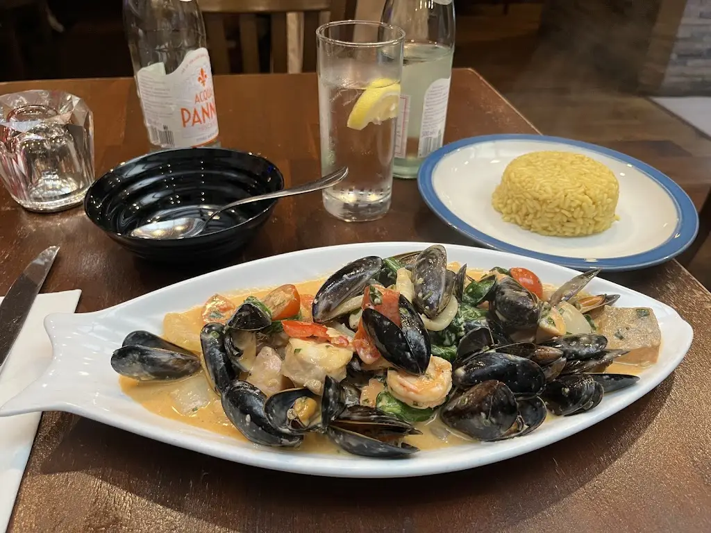 Rhian Webb_Hemmingways Restaurant Clontarf_Bayside_review