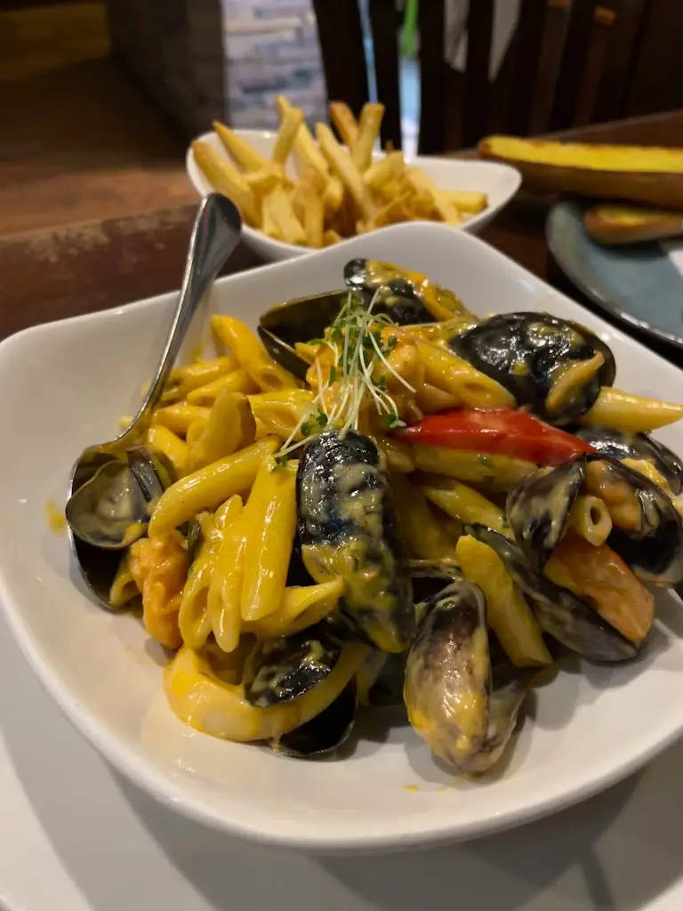 Hemmingways Restaurant Clontarf_Bayside_slider_image_2