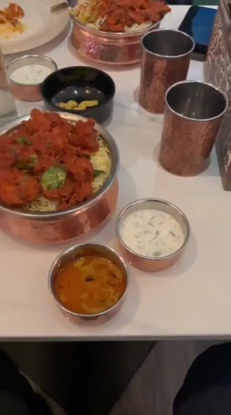 Maris Geide-Nomalis_Andhra Bhavan (Marlborough St)_Bayside_Bewertung