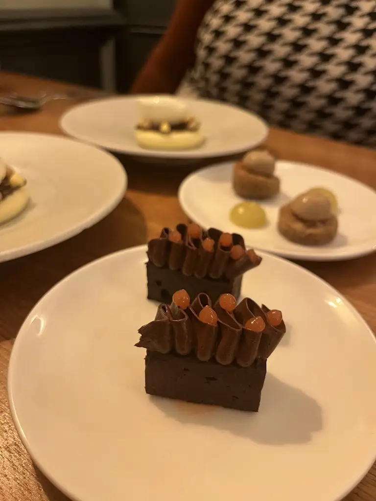 Lauren_Mr Fox_Bayside_review