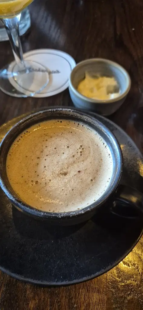 Tife Timmy_Mackenzie's_Bayside_review