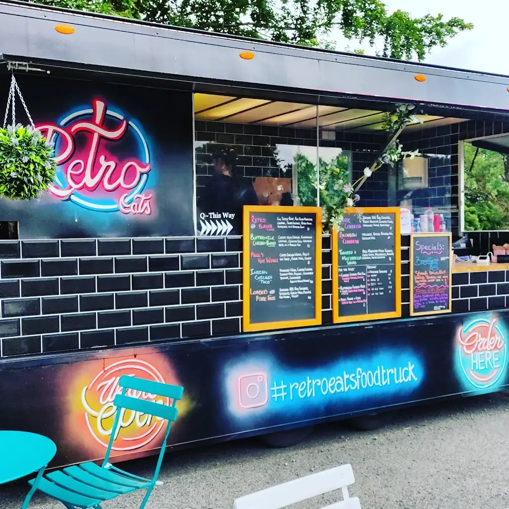 Paul's Retro Eats restaurant in Boyle