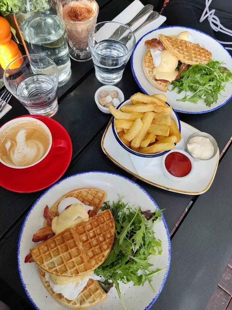 Menu_The Woollen Mills_Bayside_image_8