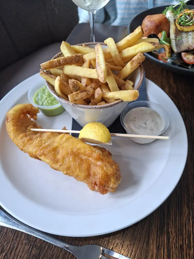 Alex Gibson_The Laurels Perrystown_Ballyboden_Bewertung