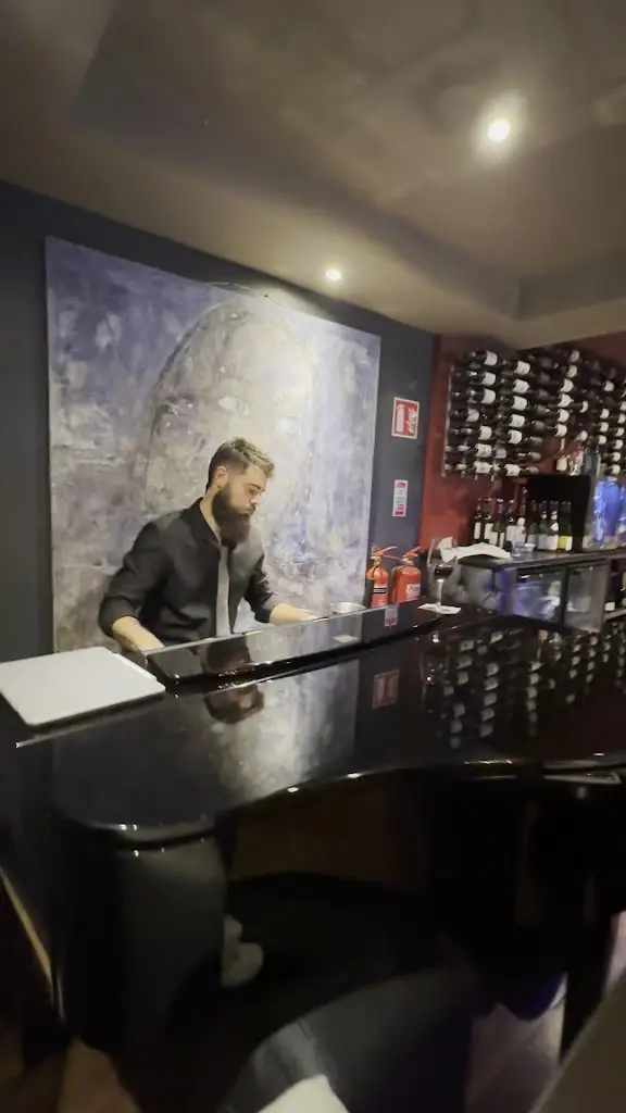 Maximilians Bistro_Blanchardstown_slider_image_2