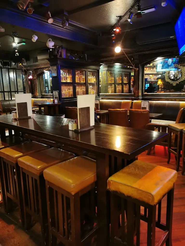 Steve Anderson_The Black Wolf-Beer & Food Co_Blanchardstown_review