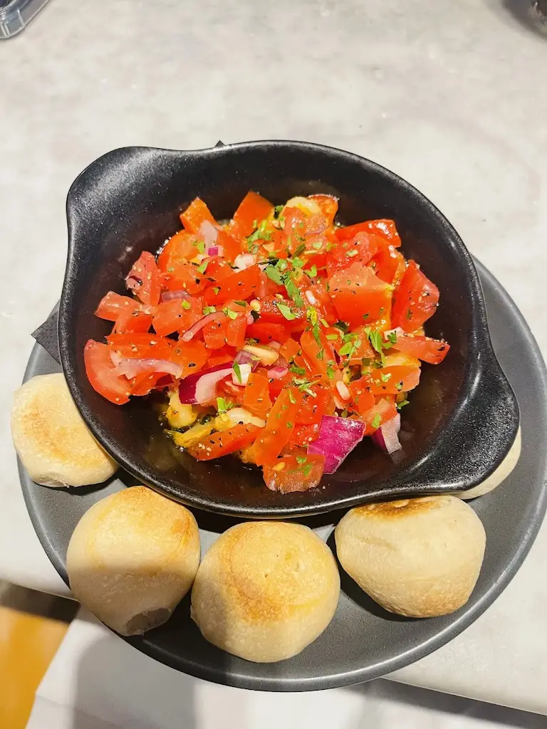 Jamille_Milano_Blanchardstown_reseña