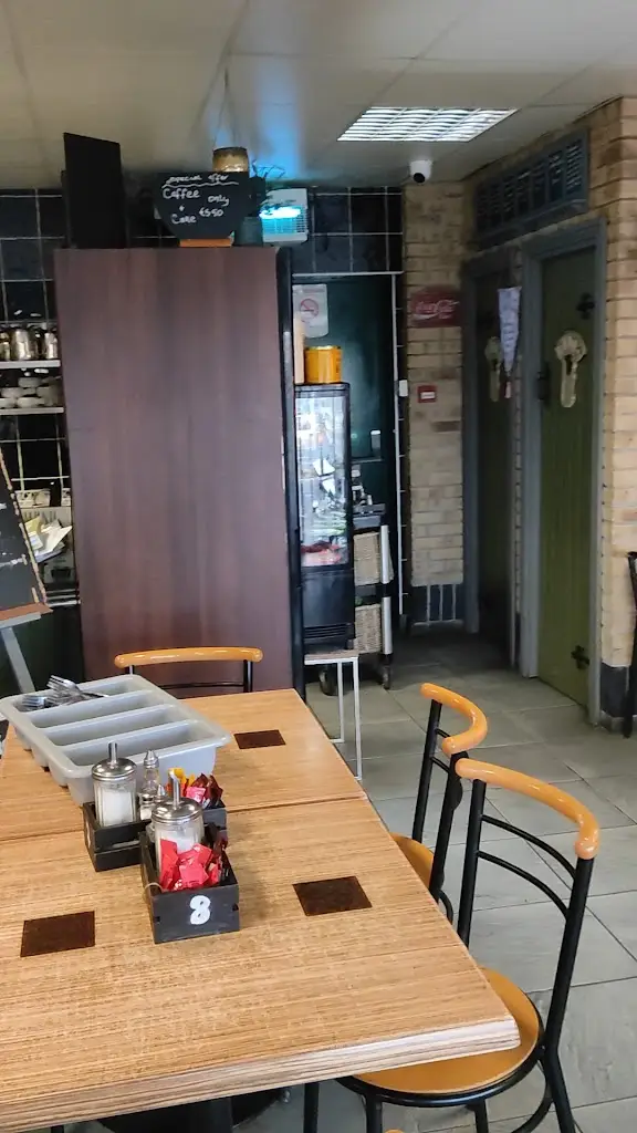 The Hungry Monkey_Blanchardstown_slider_image_2