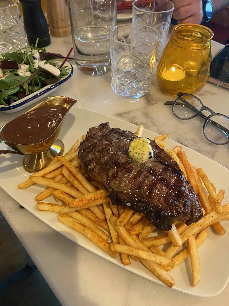 Boeuf and Frites Blanchardstown_Blanchardstown_slider_image_3