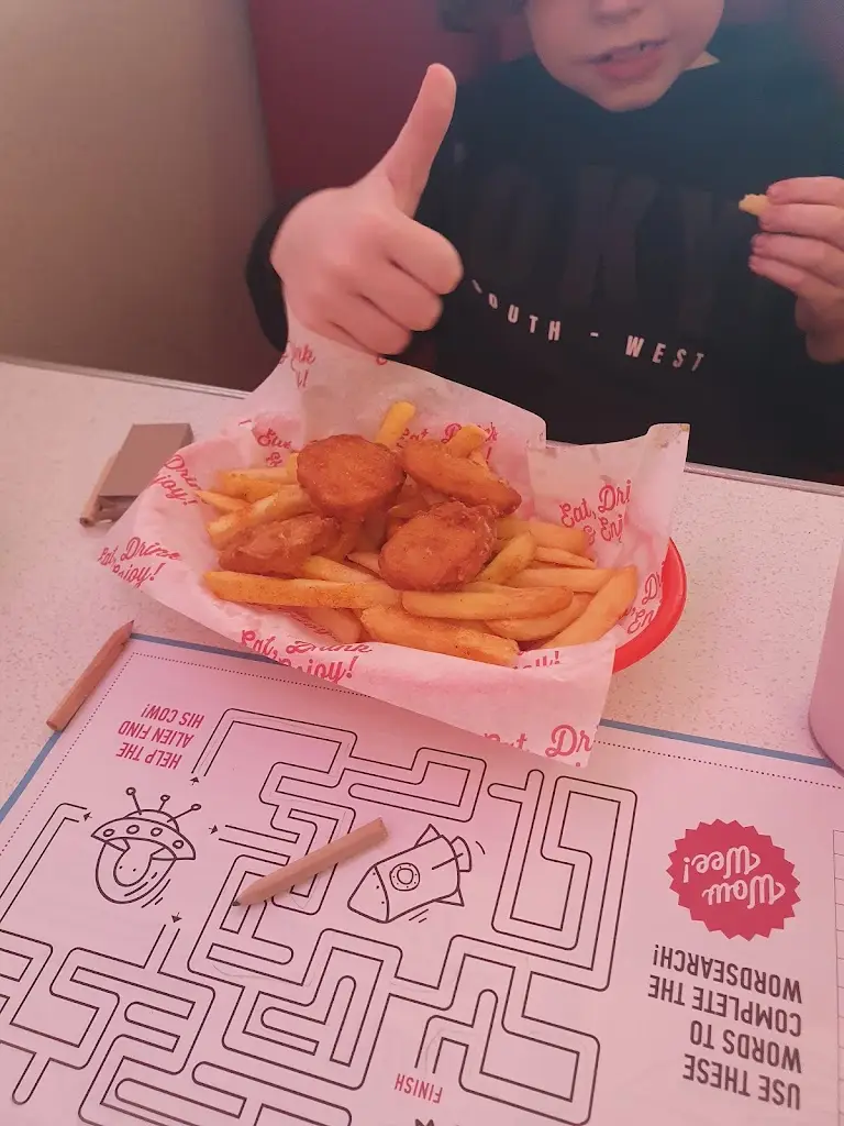 Alison Christian_Eddie Rocket's_Blanchardstown_recensione