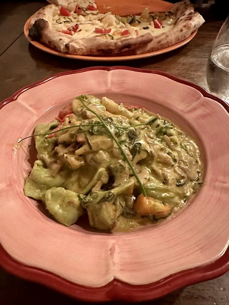 ally cheung_Un Altra Pasta Bar Restaurant Blackrock_Blackrock_review