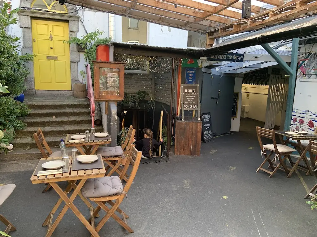 EL CELLER Tapas Restaurant & Wine Bar restaurante en Blackrock