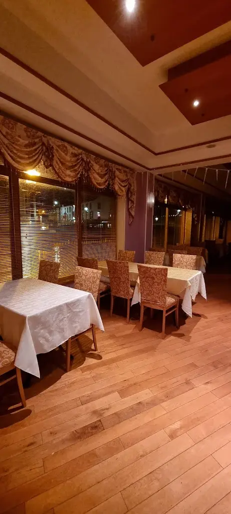 Wing Hung Restaurant Restaurant in Boyle