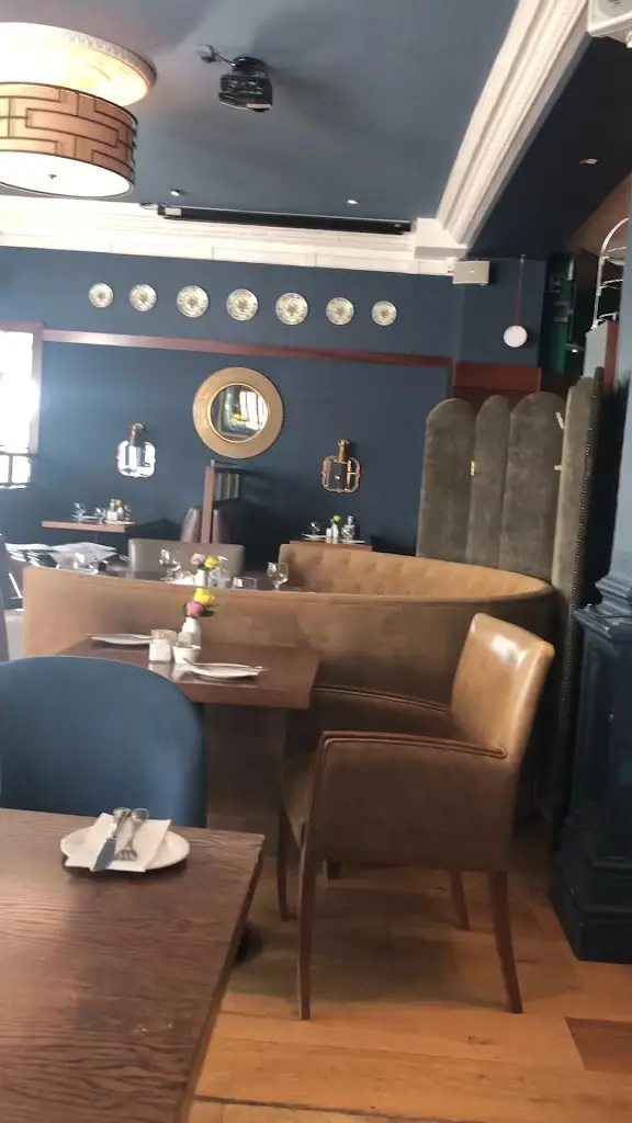 Gleesons of Booterstown_Booterstown_slider_image_2