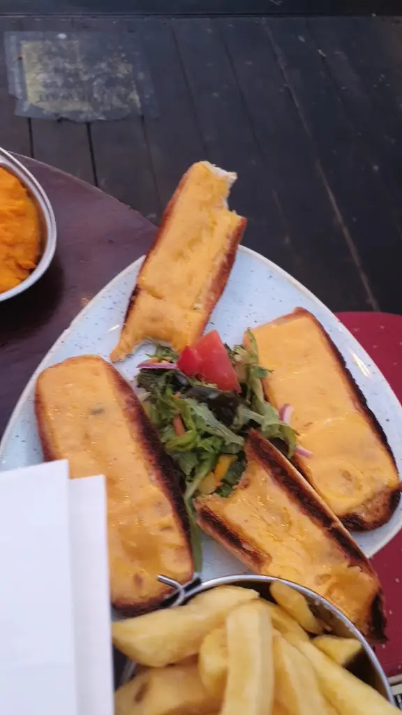 The Brock Inn Bar and Restaurant_Bonnybrook_slider_image_2