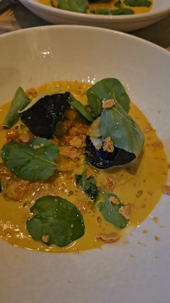 Mae Restaurant Dublin_Bonnybrook_slider_image_2