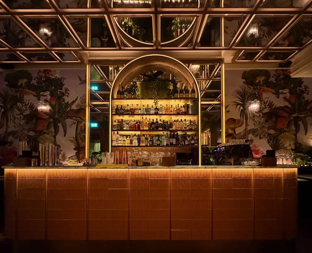 Floritz Restaurant in Bonnybrook