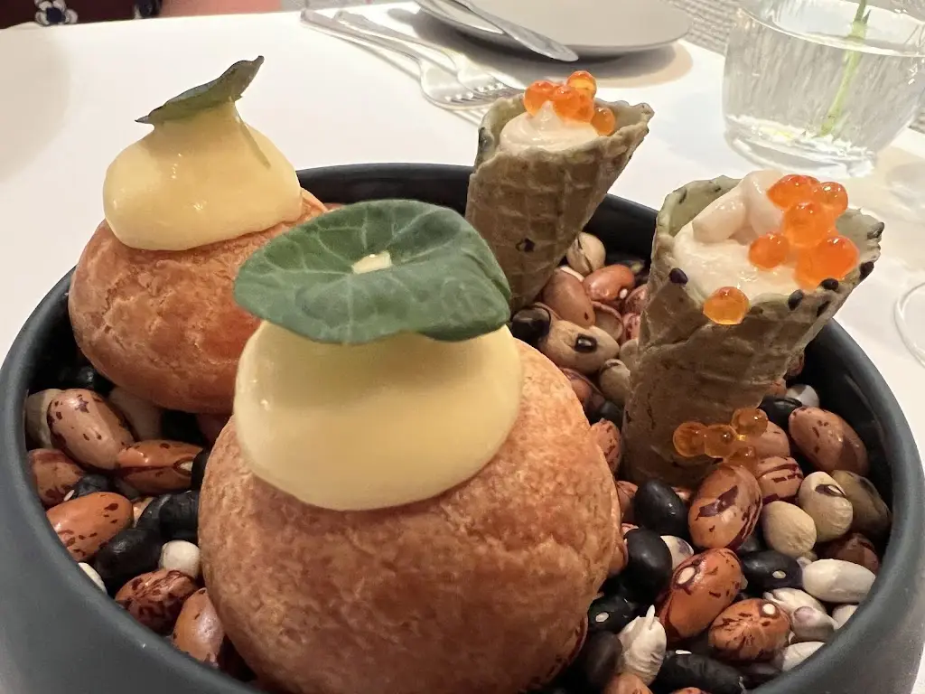 phil wright_Mulberry Garden_Bonnybrook_review