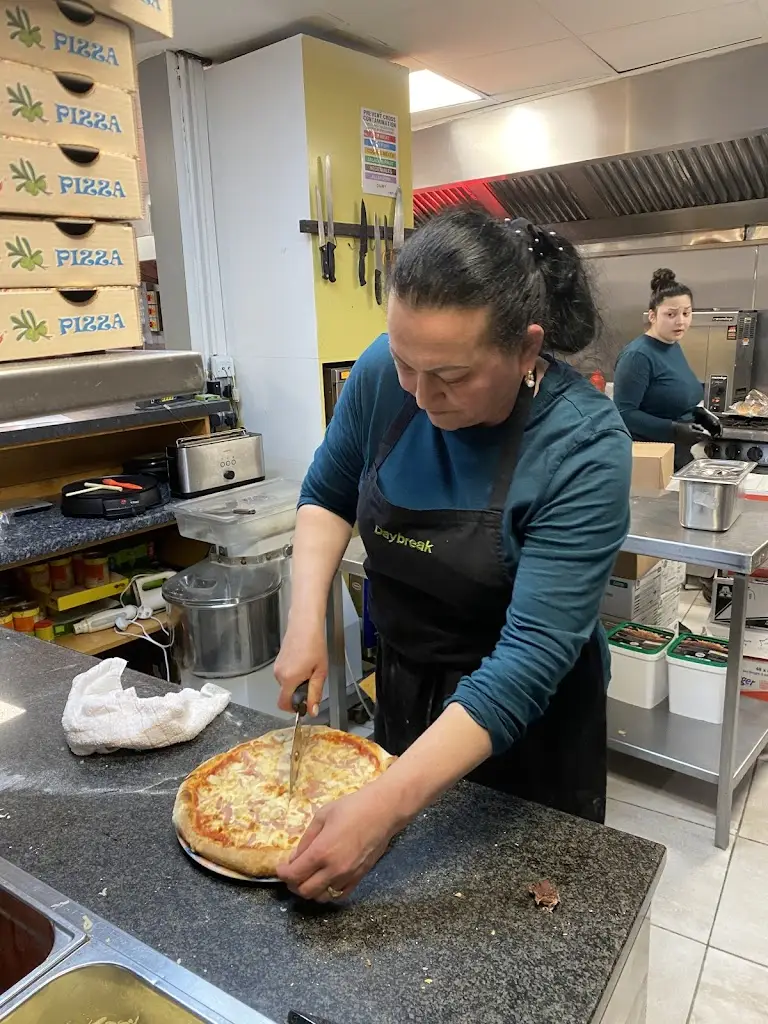 Cosa Mia_Carnew_slider_image_3