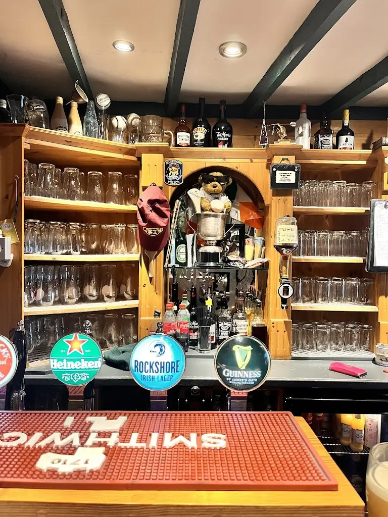 A Customer_Doyles Pub_Castledermot_review