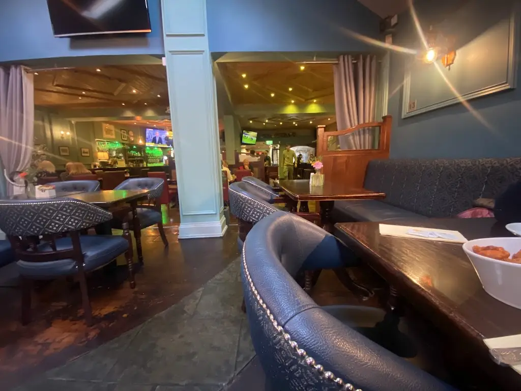 Raoul Anthony_Murphys Bar_Blessington_review