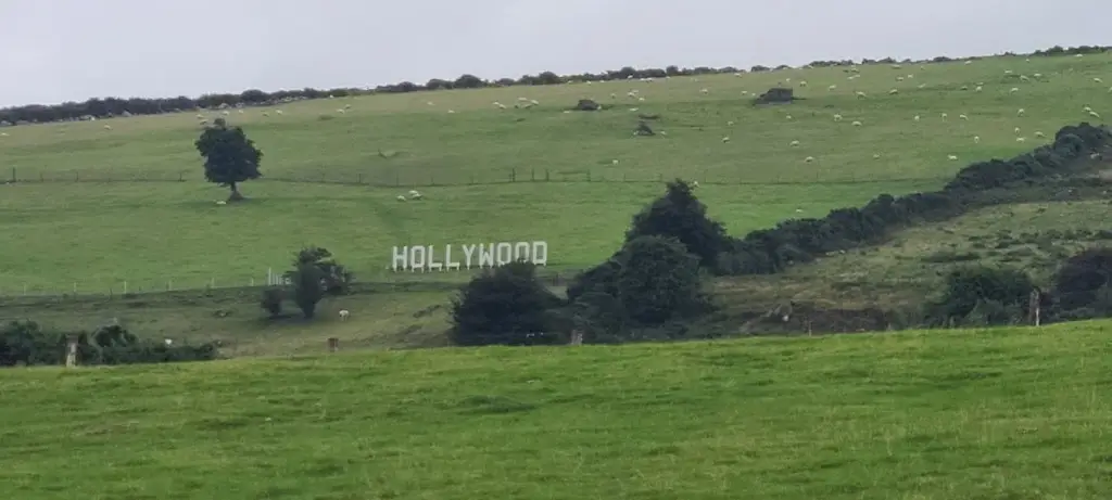 Laurie Yule_Hollywood Cafe_Blessington_review