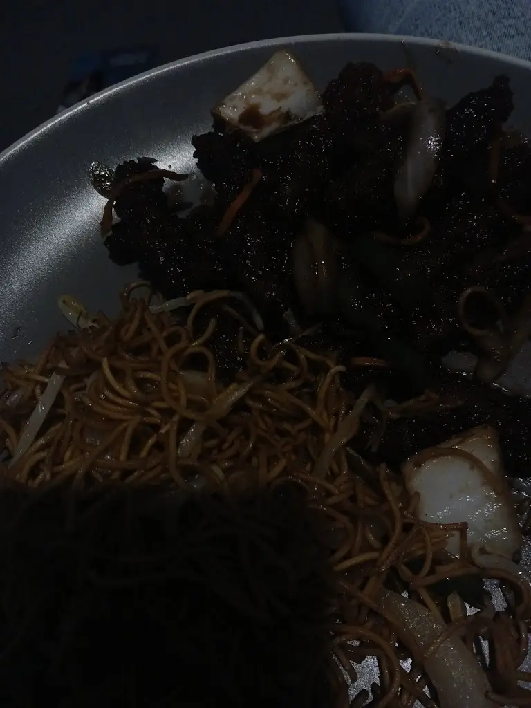 Jennifer Keogh_PEKING & Apache Pizza Blessington_Blessington_review