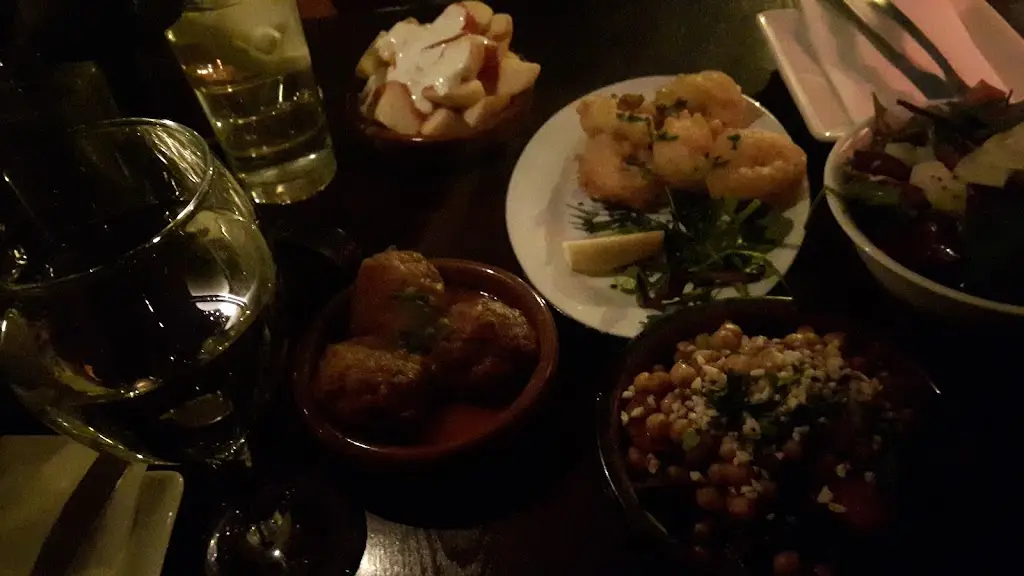 Niamh Fennell Lawless_Las Tapas Cabinteely_Cabinteely_review